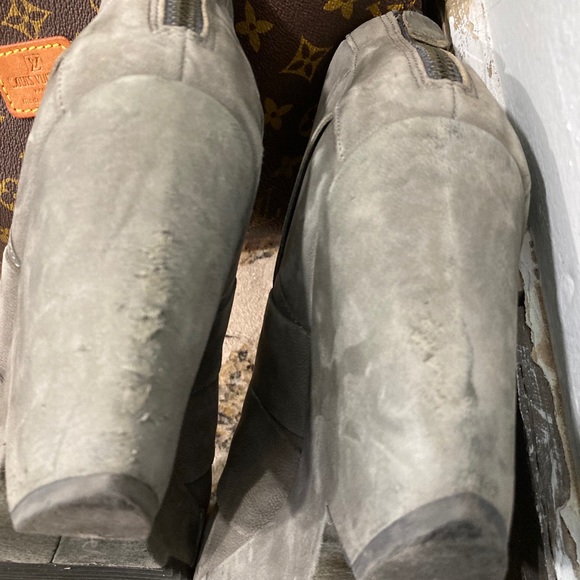 Eileen Fisher gray suede ankle boot - Picture 5 of 6